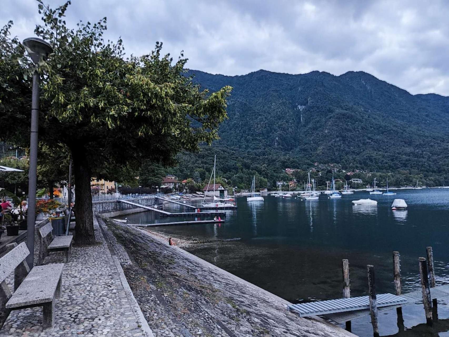Natura Tra Bosco E Lago Castelveccana Exteriér fotografie