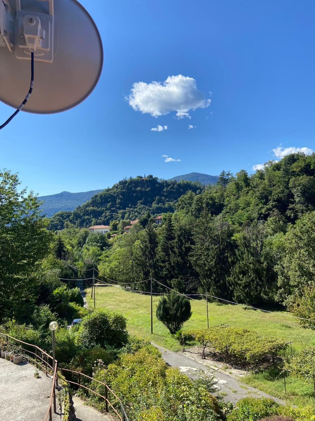 Natura Tra Bosco E Lago Castelveccana Exteriér fotografie